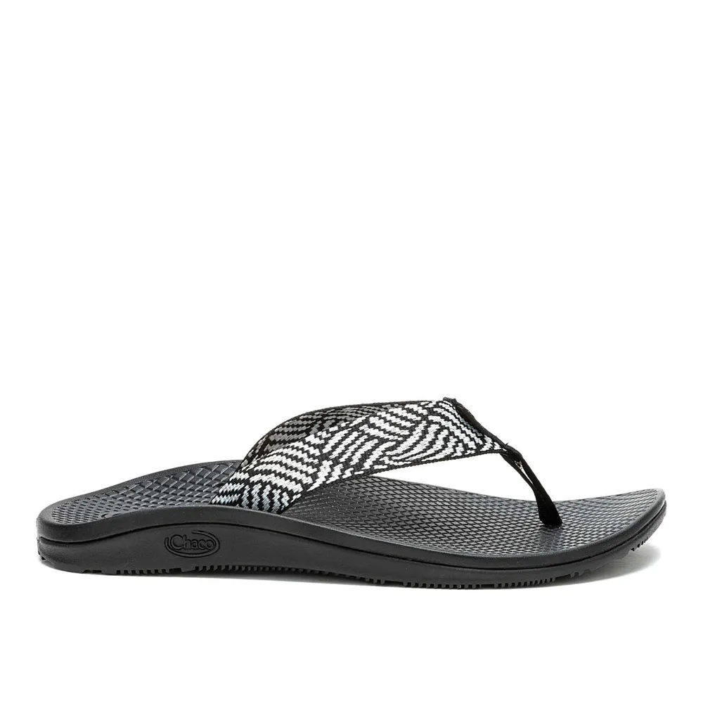 Women's Chaco Classic Flip Color: Everley B&W